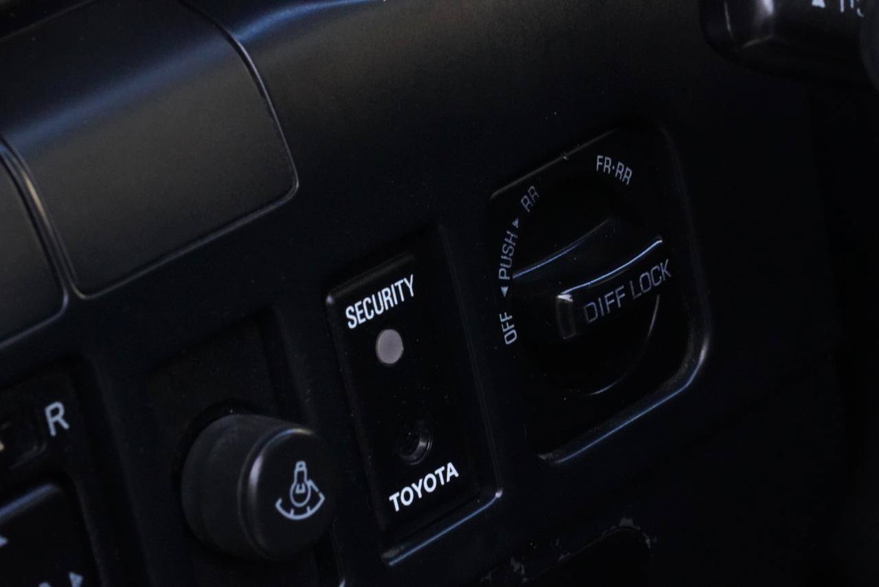 Used 1994 Toyota Land Cruiser AWD/4WD image 33