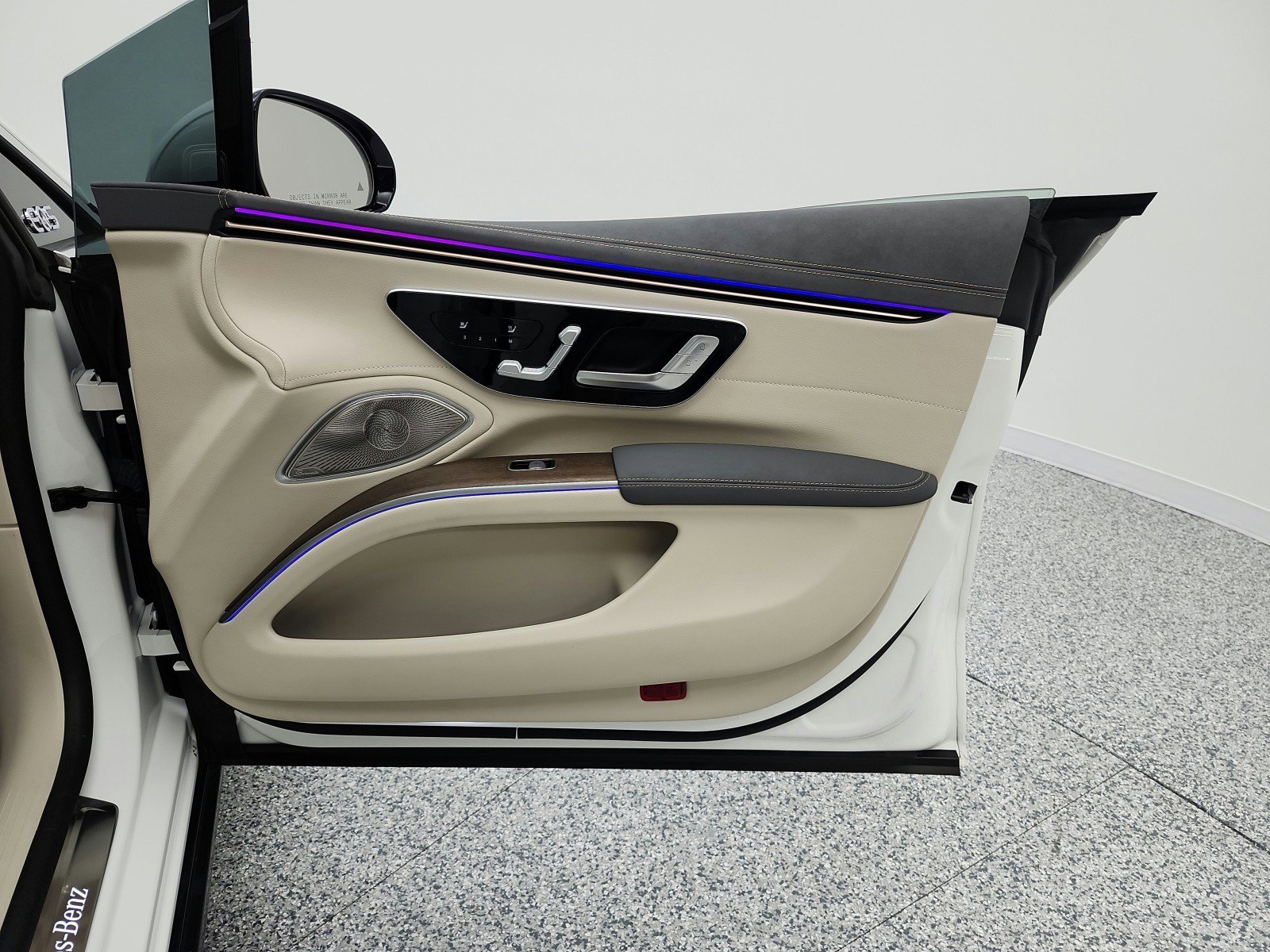 Used 2023 Mercedes-Benz EQS 450+ Sedan image 26