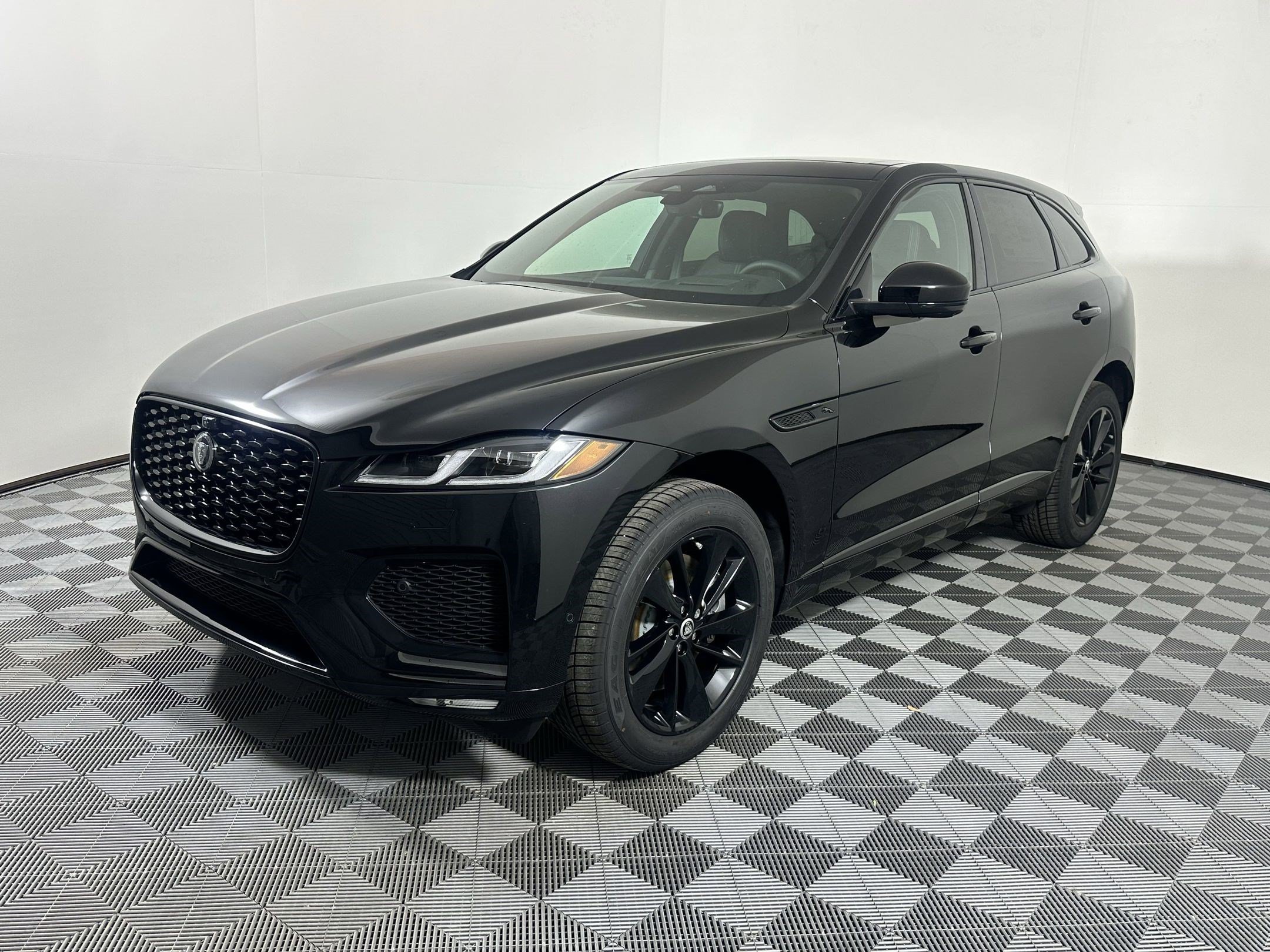 Used 2026 Jaguar F-PACE R-Dynamic S
