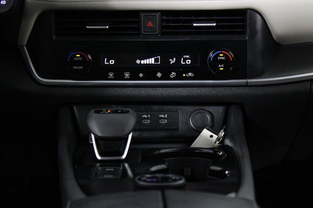 Certified 2025 Nissan Rogue SV image 19