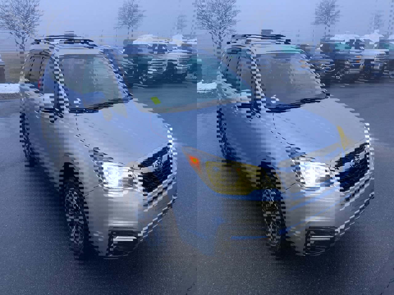 Used 2017 Subaru Forester 2.5i Limited image 1