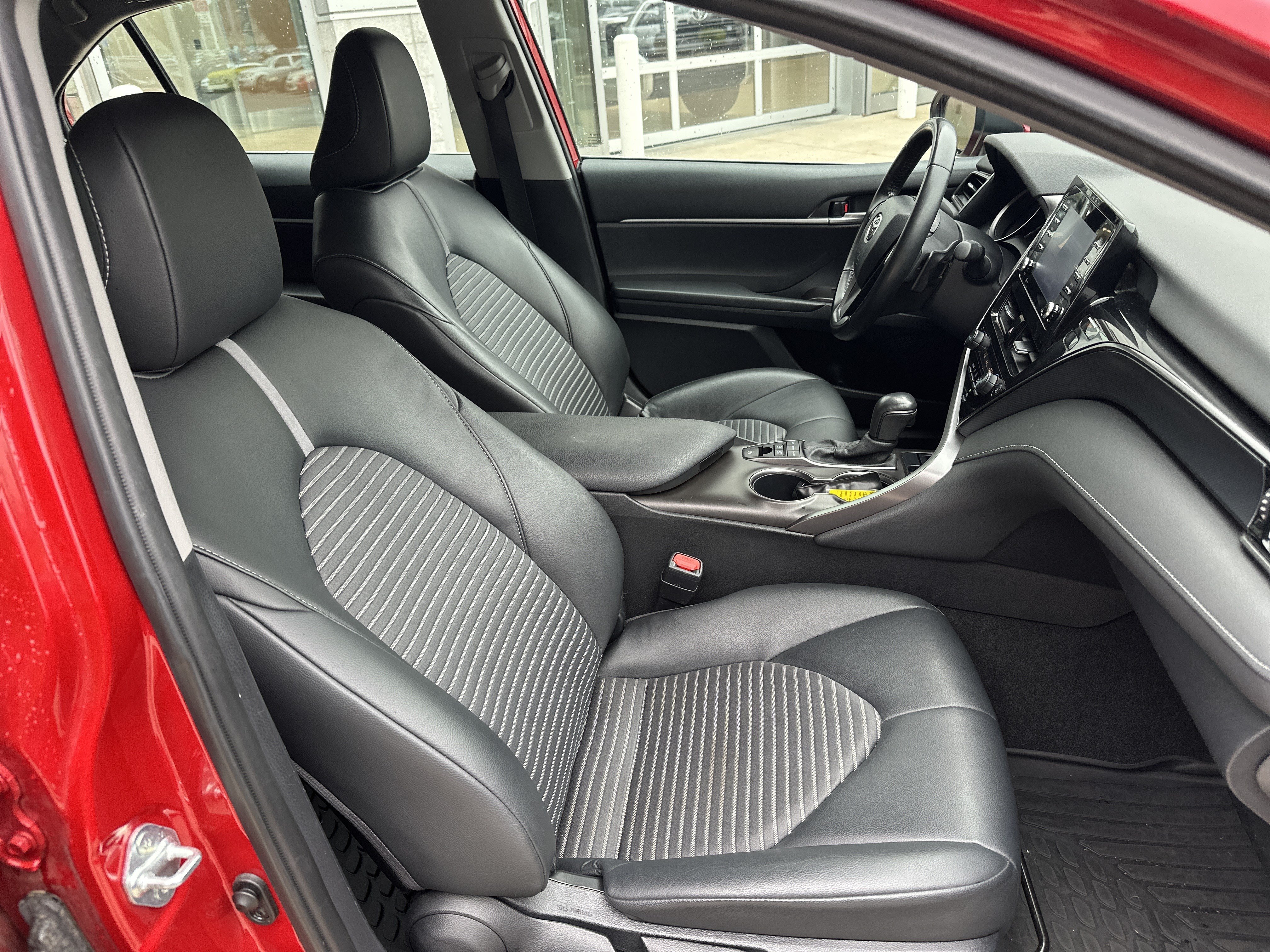 Used 2023 Toyota Camry SE w/ Protection Package (Q2) (TMS) FWD image 26