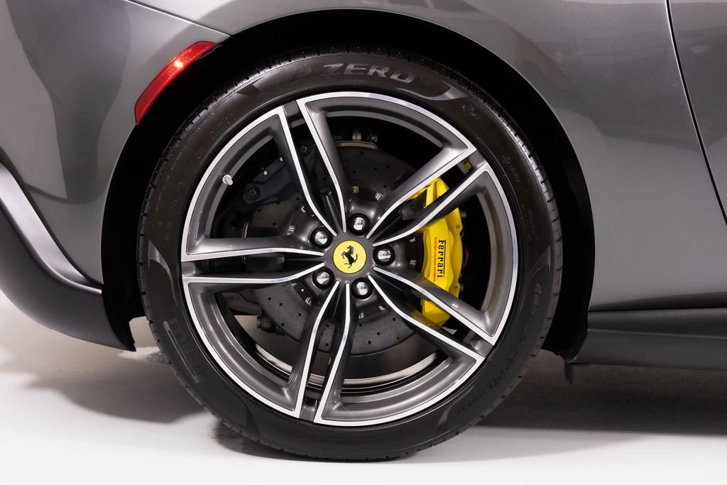 Used 2025 Ferrari Roma Spider RWD image 26