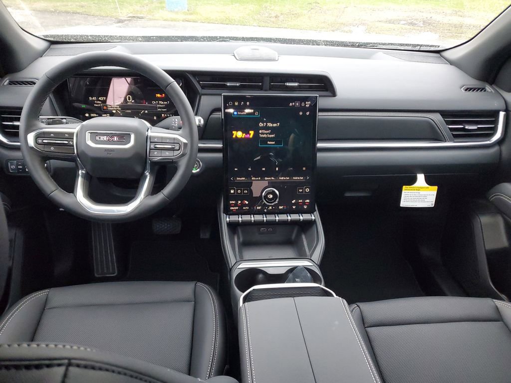 New 2026 GMC Terrain Elevation w/ Elevation Premium Package AWD/4WD image 11