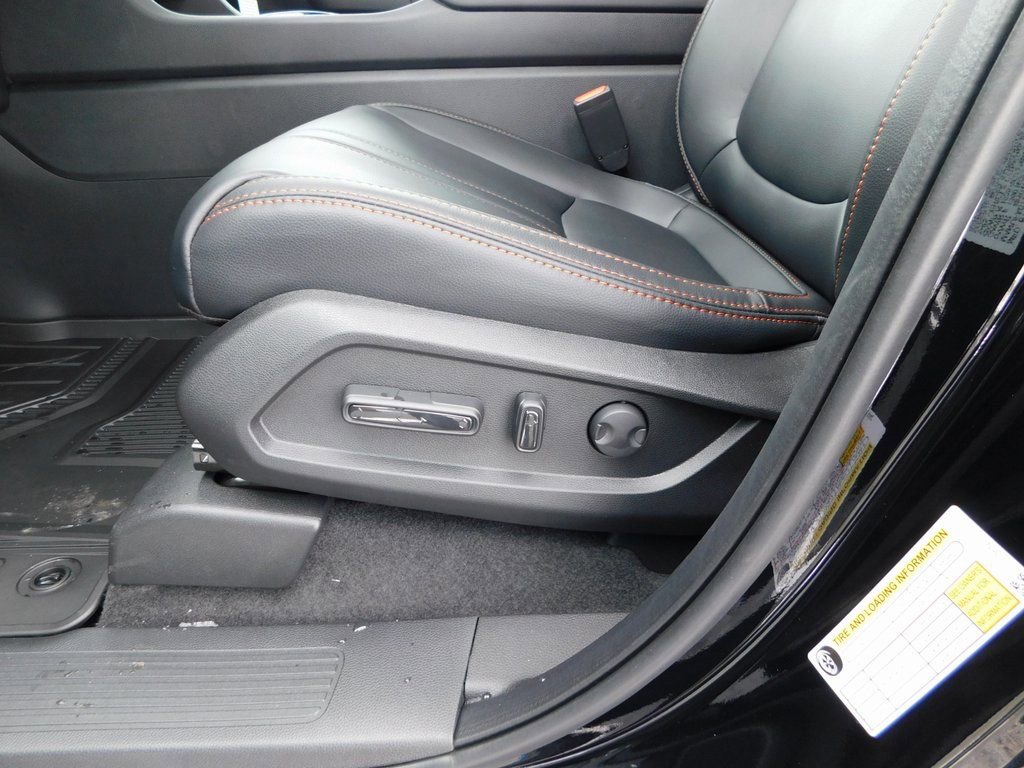 New 2026 Honda Pilot TrailSport image 14
