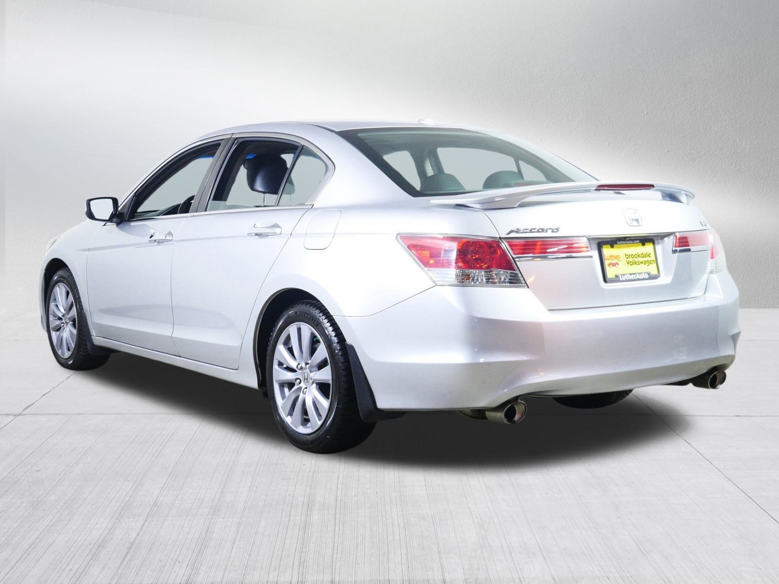 Used 2011 Honda Accord EX-L image 5