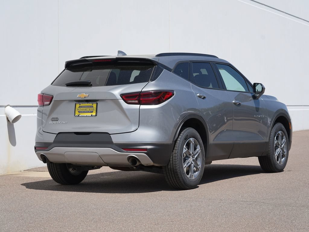 Used 2023 Chevrolet Blazer LT w/ Convenience Package AWD/4WD image 3
