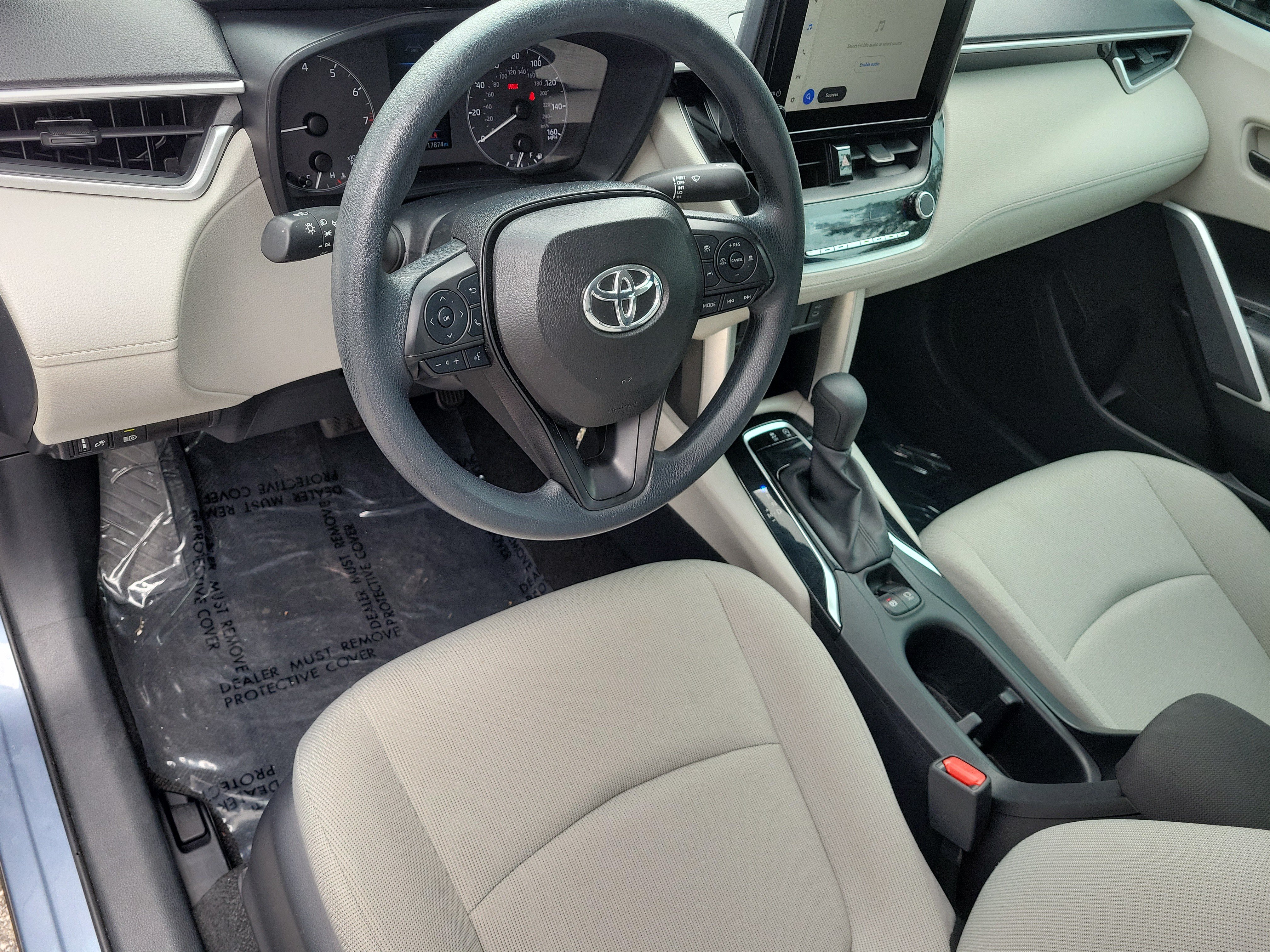 Used 2024 Toyota Corolla Cross L FWD image 15