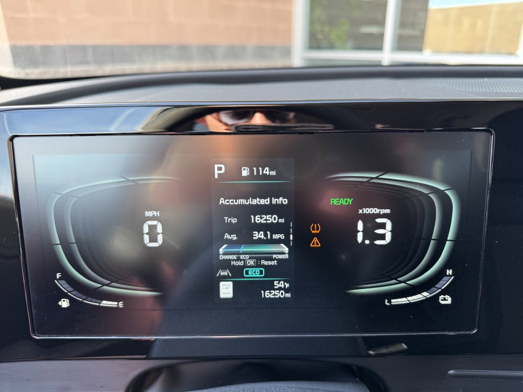 Used 2023 Kia Sportage LX image 19