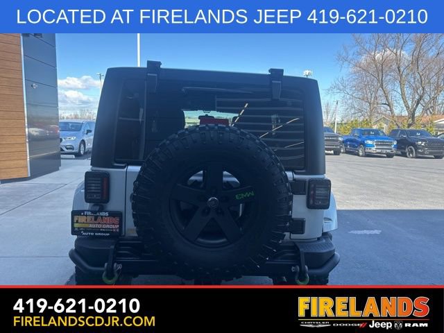 Used 2012 Jeep Wrangler Unlimited Rubicon image 8