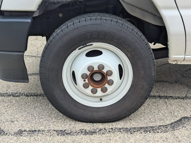 Used 2024 Ford E-450 and Econoline 450 Super Duty RWD image 11