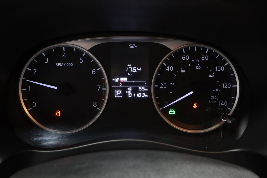 Used 2020 Nissan Kicks S image 29