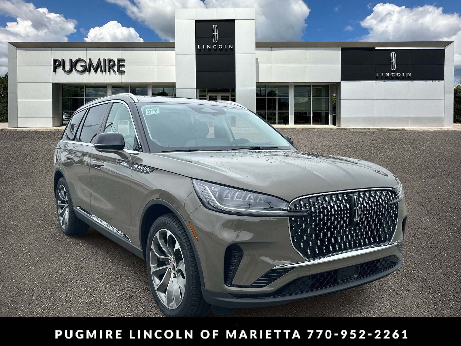New 2026 Lincoln Aviator Reserve RWD image 3