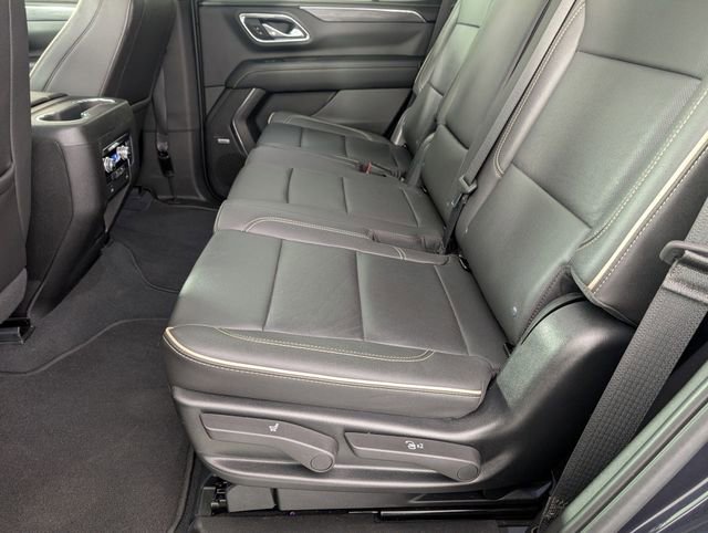 Used 2023 GMC Yukon SLT image 29