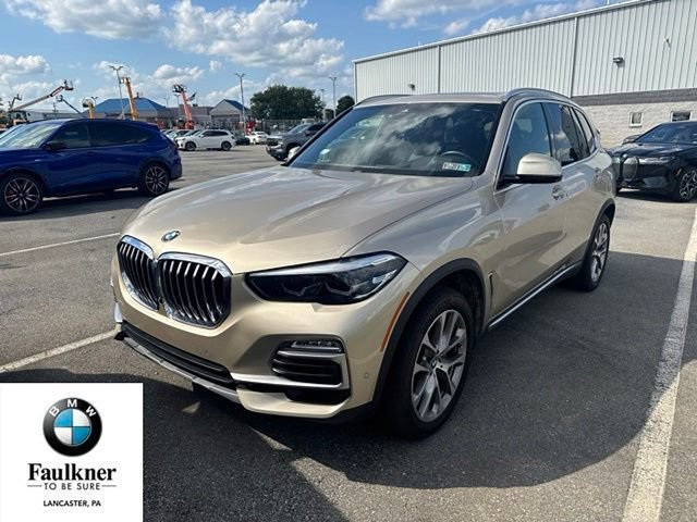 Used 2019 BMW X5 xDrive40i w/ Premium Package 2