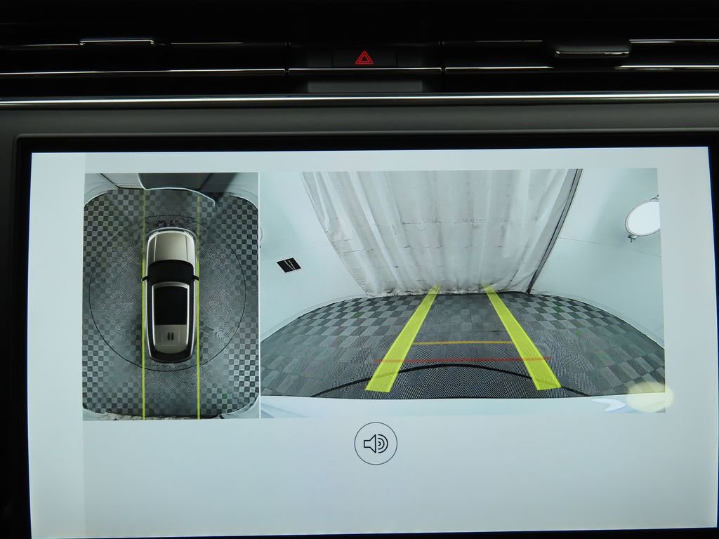 New 2025 Land Rover Range Rover Long Wheelbase SE image 15