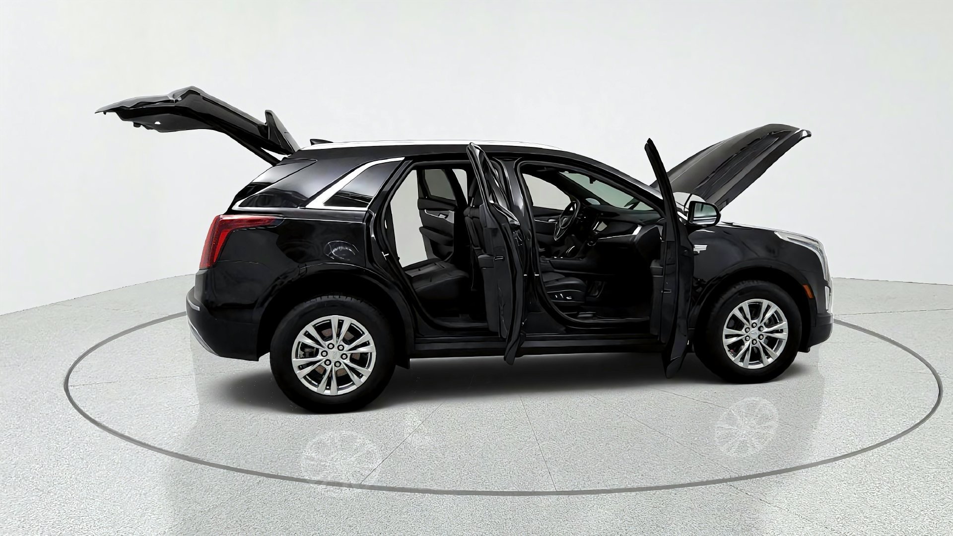 Certified 2020 Cadillac XT5 Premium Luxury w/ LPO, Floor Liner Package FWD image 13