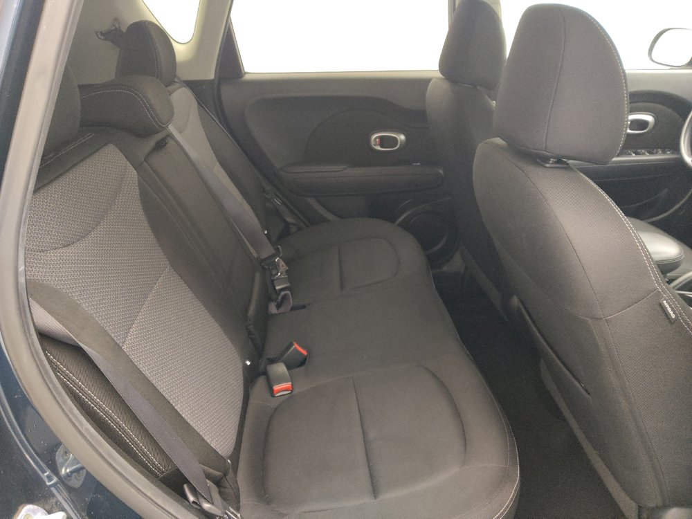 Used 2019 Kia Soul + image 19