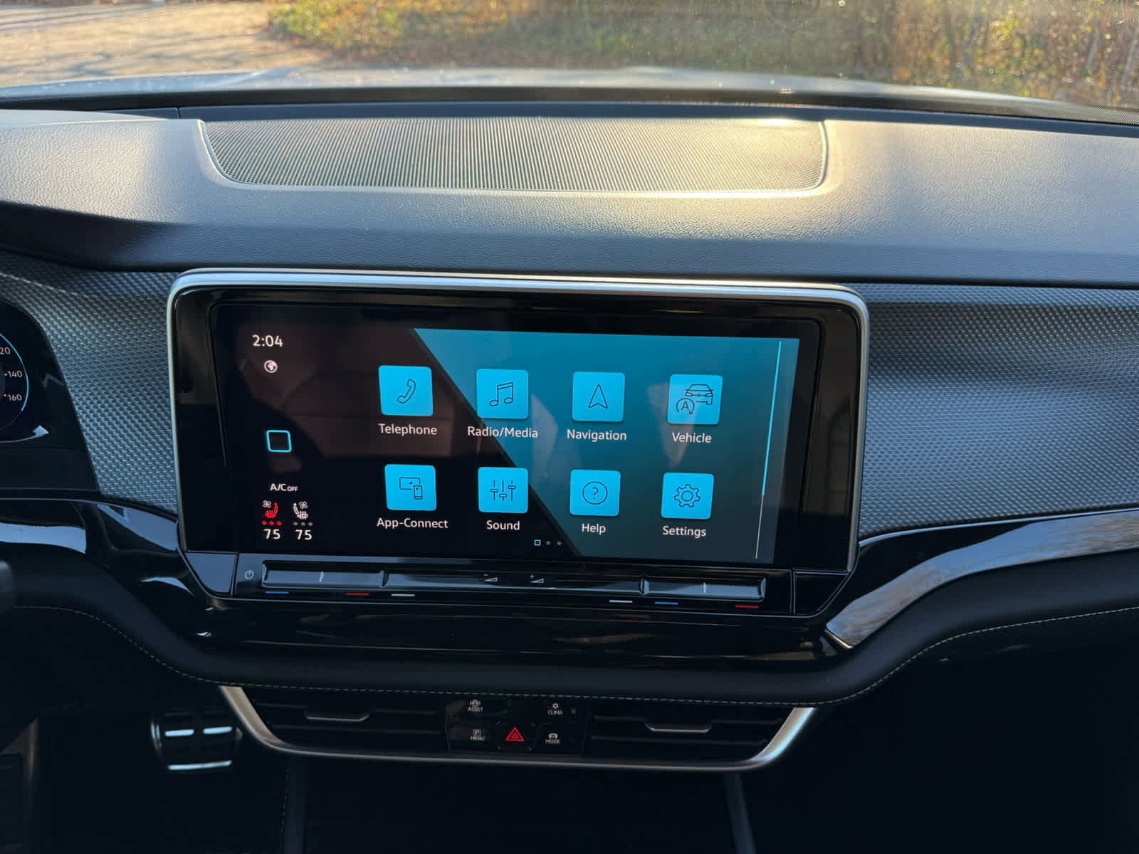 New 2026 Volkswagen Atlas Cross Sport SEL R-Line image 22