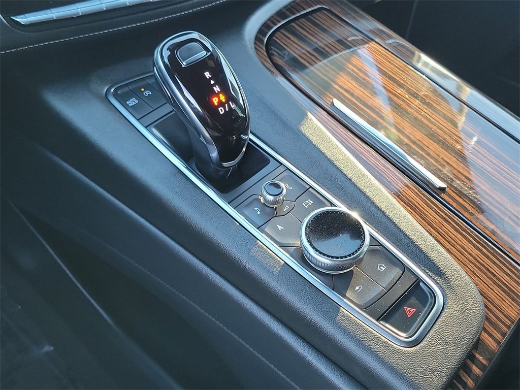 Certified 2024 Cadillac Escalade ESV Luxury image 15