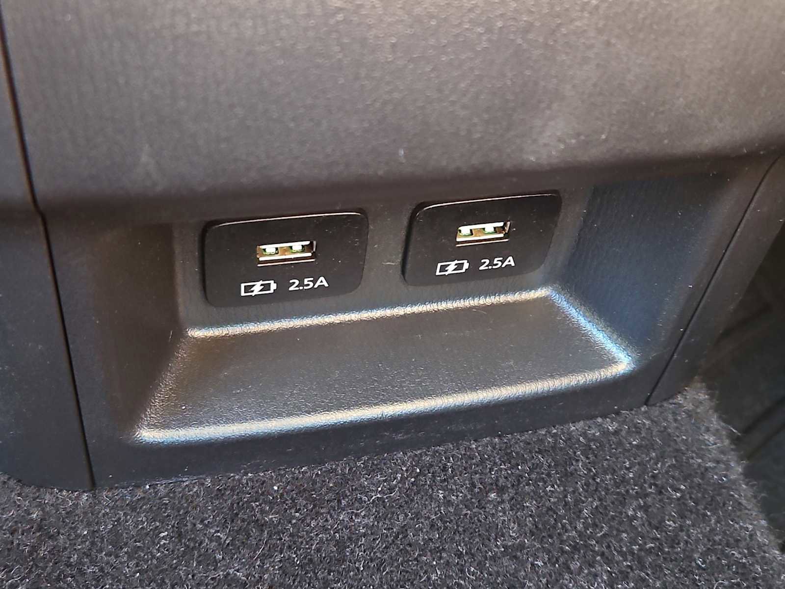Used 2023 MAZDA CX-9 Touring image 19