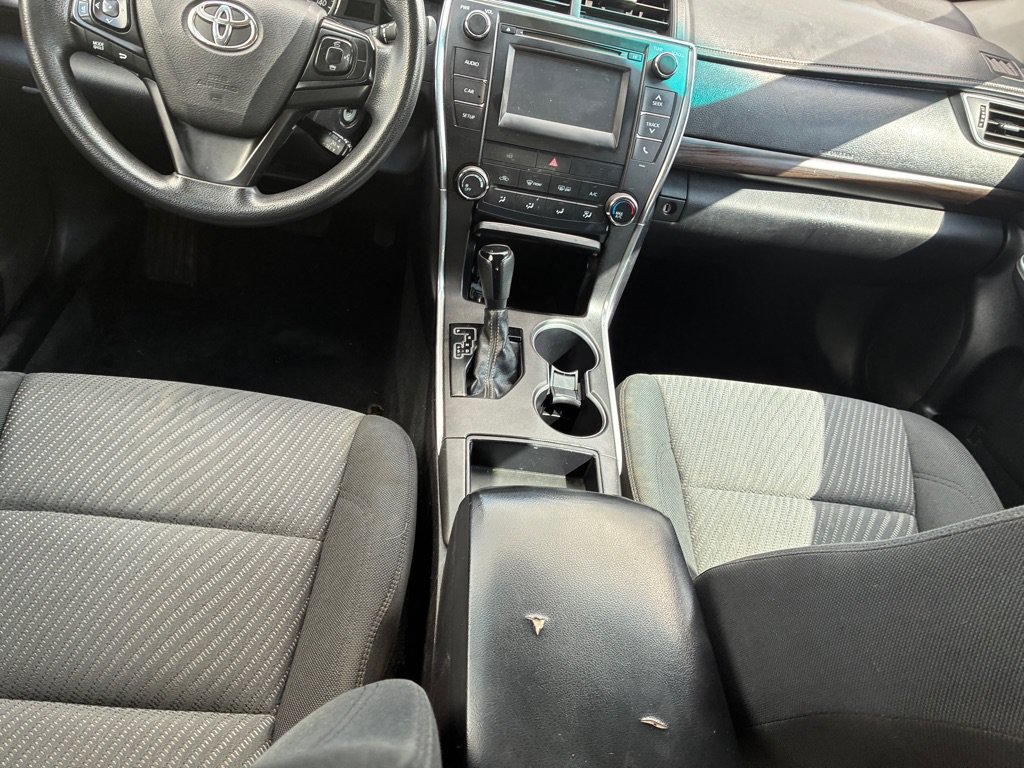 Used 2015 Toyota Camry LE FWD image 28
