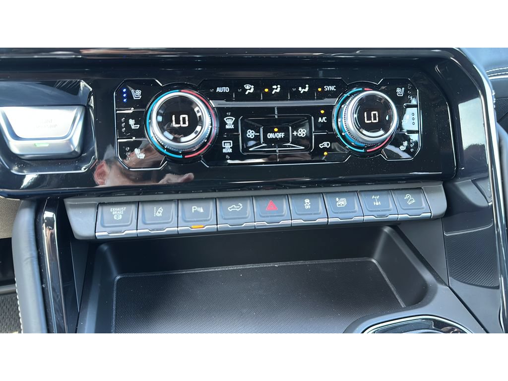 New 2026 GMC Sierra 2500 AT4X AWD/4WD image 16