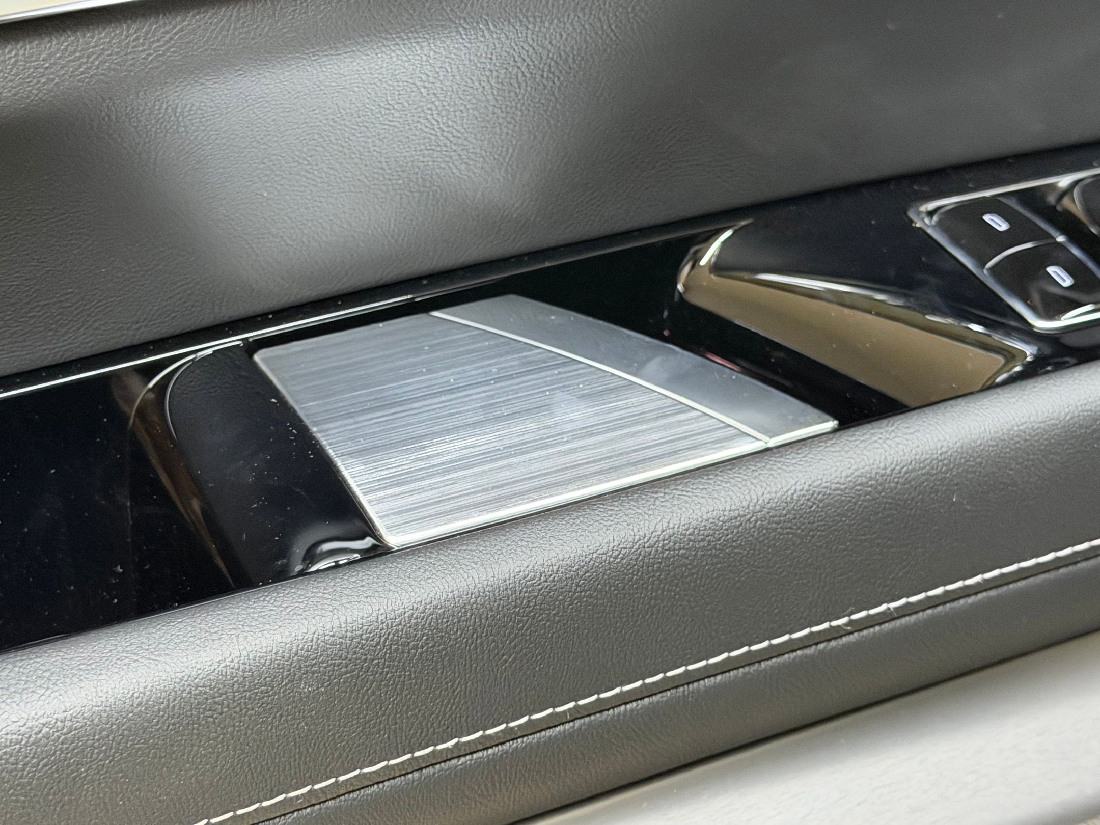 New 2026 Cadillac Vistiq Sport image 24