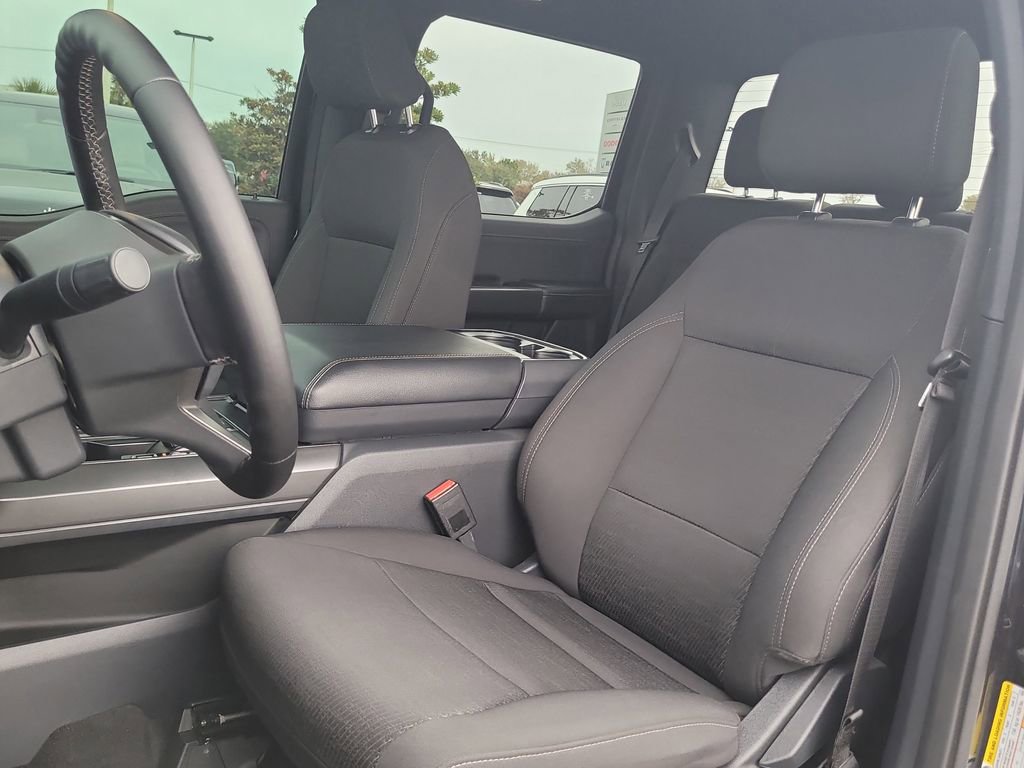 Used 2024 Ford F150 XLT w/ XLT Black Appearance Package image 16
