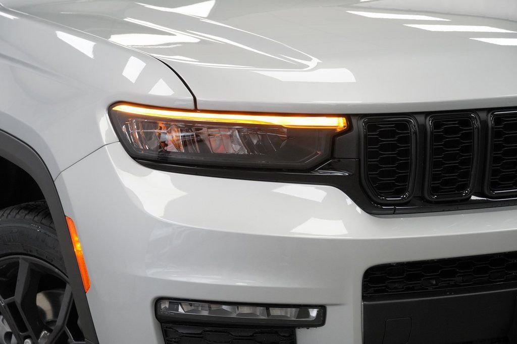 New 2025 Jeep Grand Cherokee L Limited image 5
