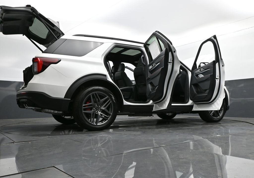 New 2025 Ford Explorer ST w/ Sun And Sound Package image 36