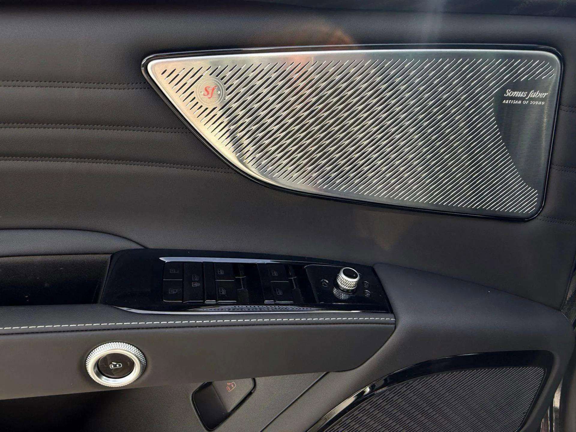 New 2025 Maserati Grecale GT image 18