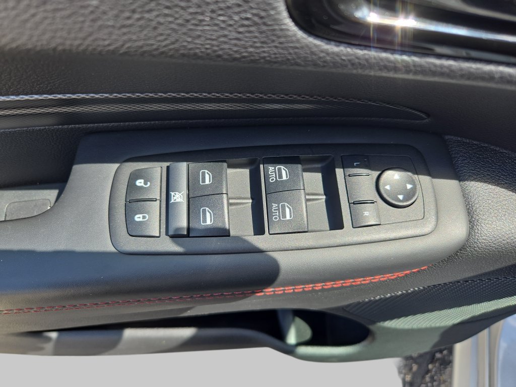 Used 2024 Dodge Durango GT AWD/4WD image 34