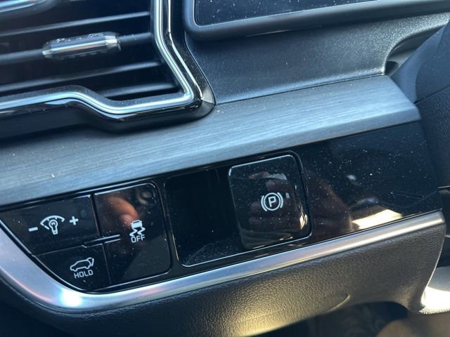 Certified 2025 Kia Sportage X-Line w/ Premium Package image 46