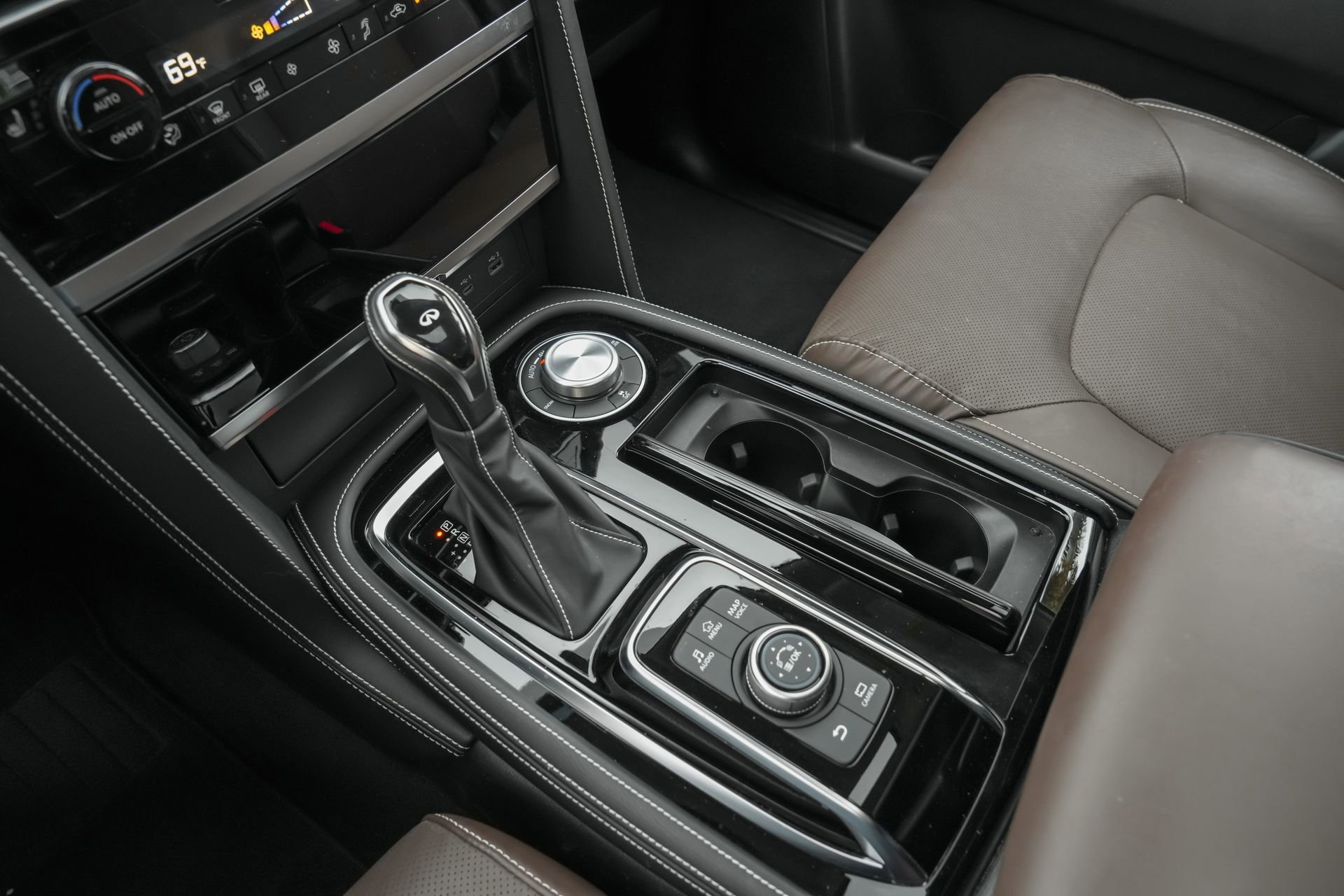 Used 2023 INFINITI QX80 Premium Select w/ Cargo Package image 23