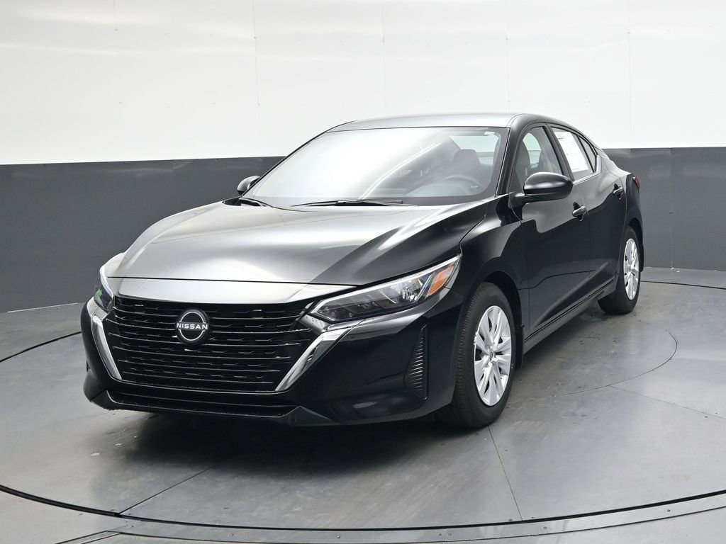 Certified 2025 Nissan Sentra S image 9