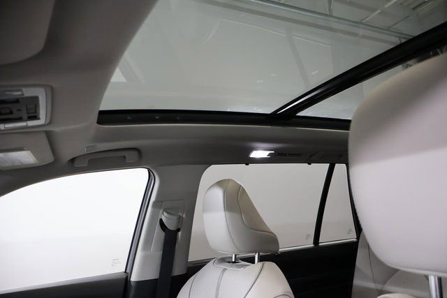 Certified 2024 Toyota Grand Highlander AWD image 13