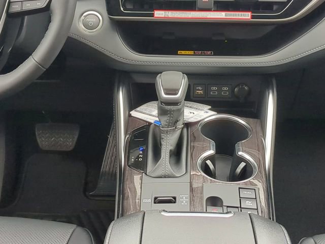 New 2026 Toyota Highlander Limited AWD/4WD image 19