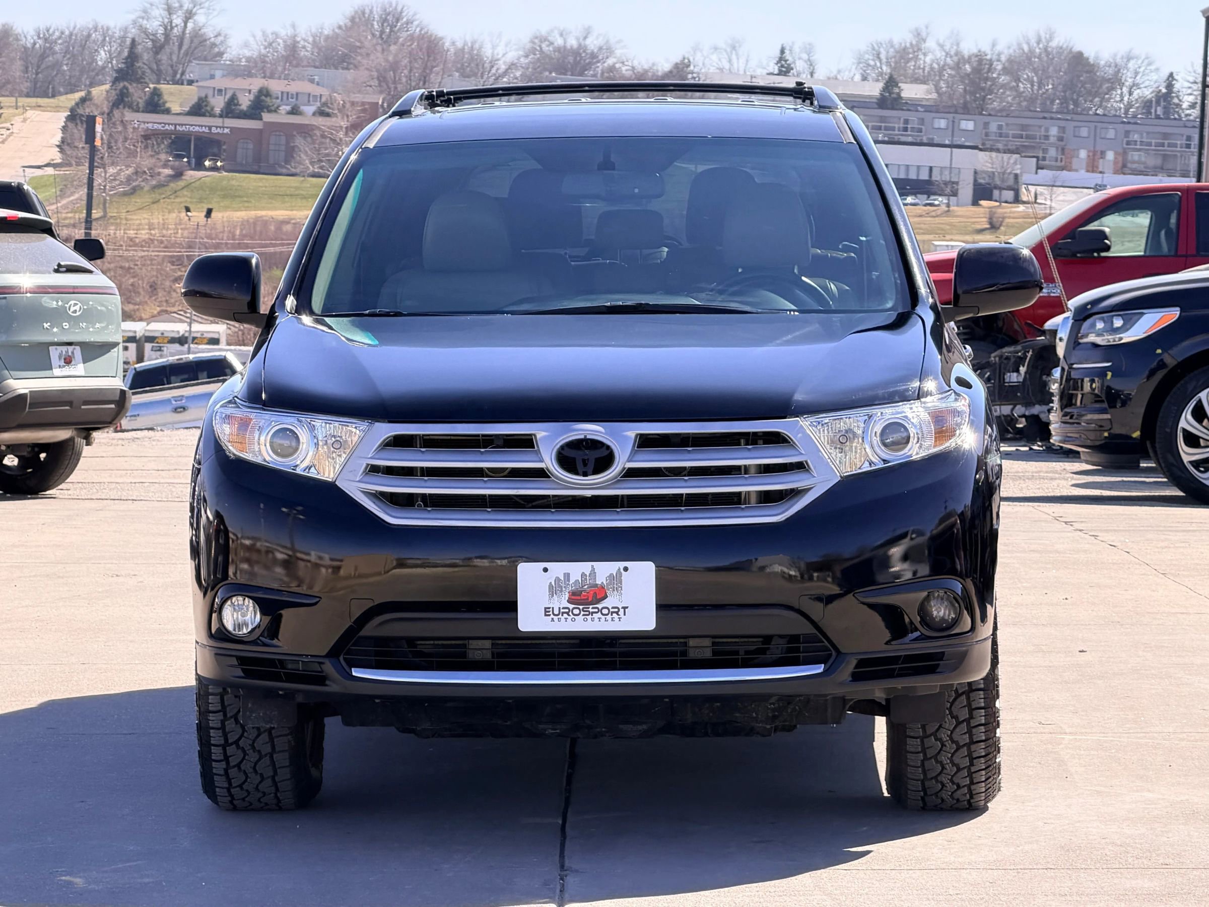 Used 2013 Toyota Highlander SE image 3