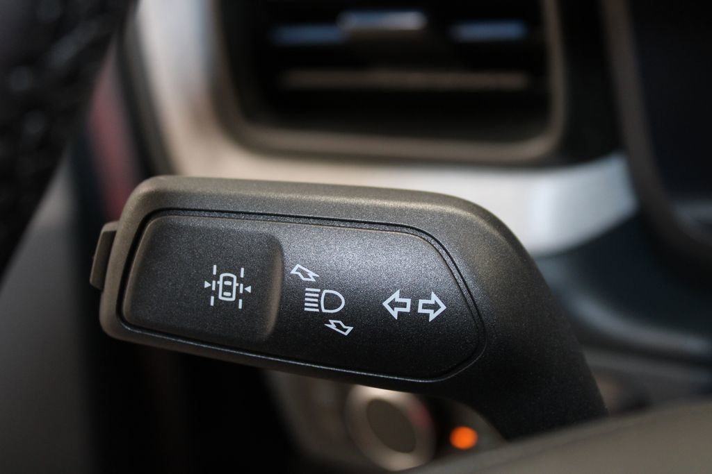 New 2025 Ford Maverick XLT image 42