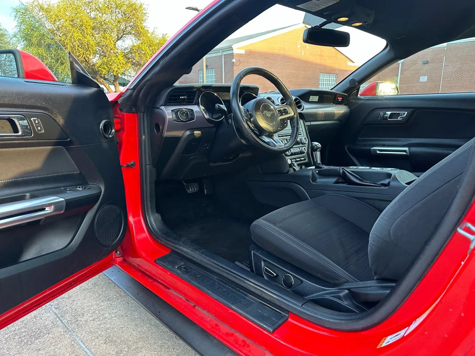 Used 2016 Ford Mustang GT w/ Black Accent Package RWD image 8