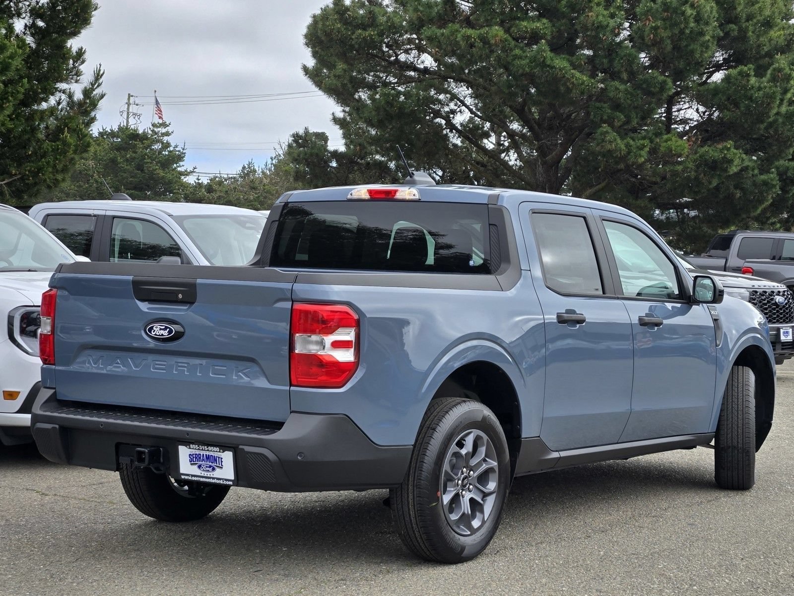 New 2026 Ford Maverick XLT w/ XLT Luxury Package FWD image 4