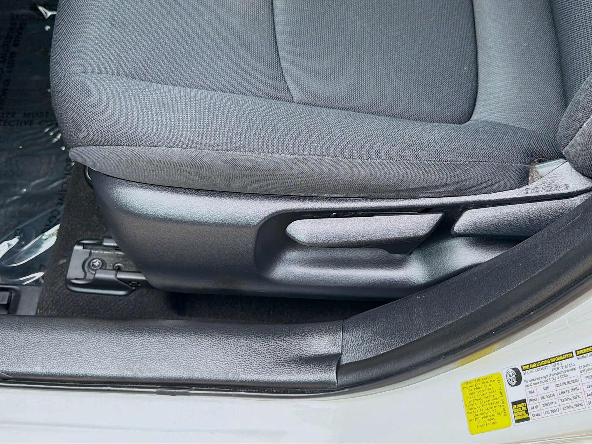 Used 2022 Toyota Corolla LE FWD image 15