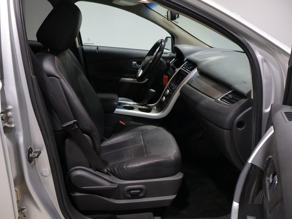 Used 2013 Ford Edge SEL image 23