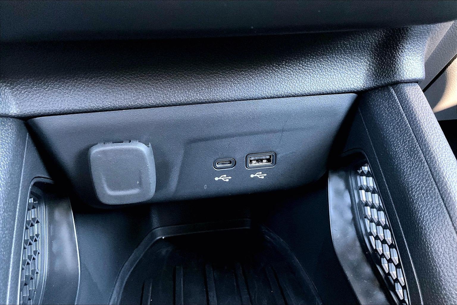 Used 2026 Chevrolet TrailBlazer LS w/ LS Convenience Package FWD image 33