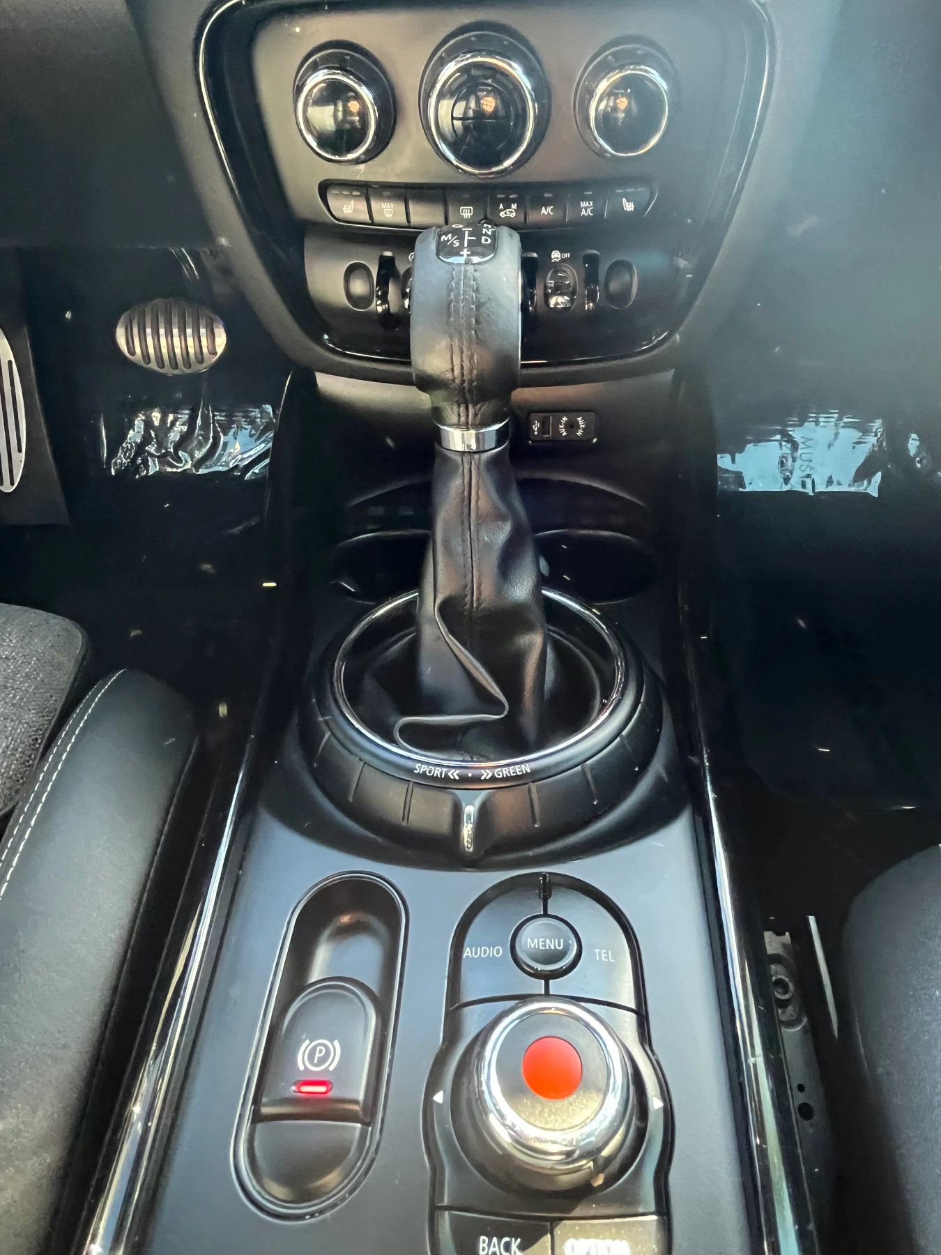 Used 2016 MINI Cooper Clubman S image 16