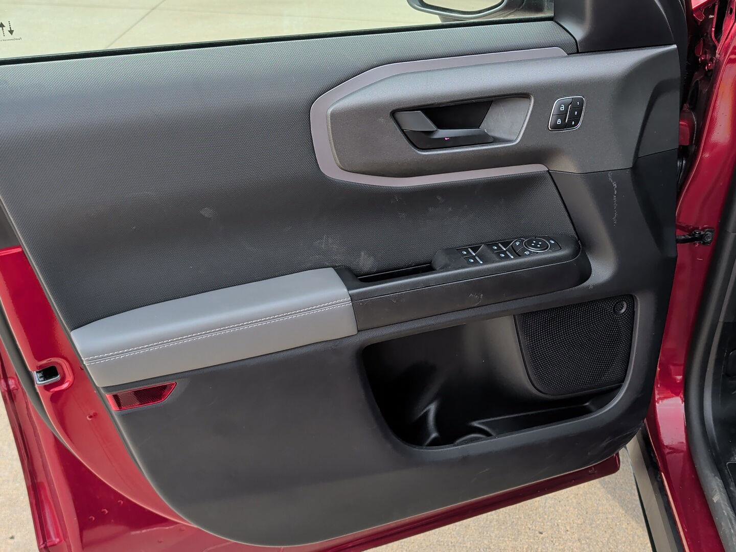 Used 2025 Ford Bronco Sport Badlands image 12