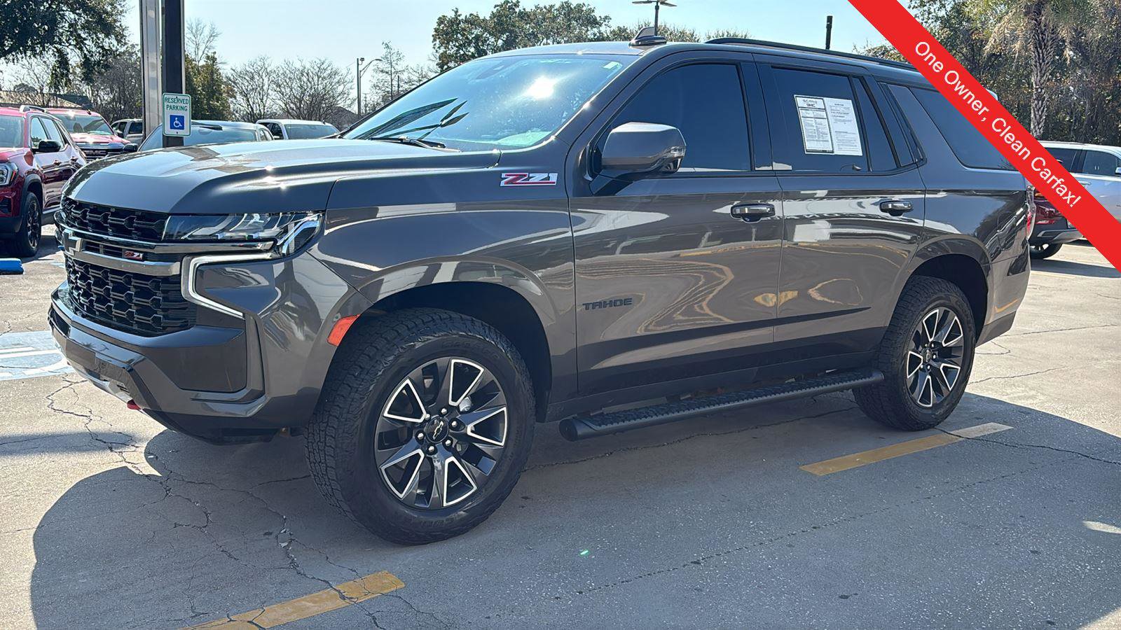 Used 2021 Chevrolet Tahoe Z71 w/ Luxury Package image 3