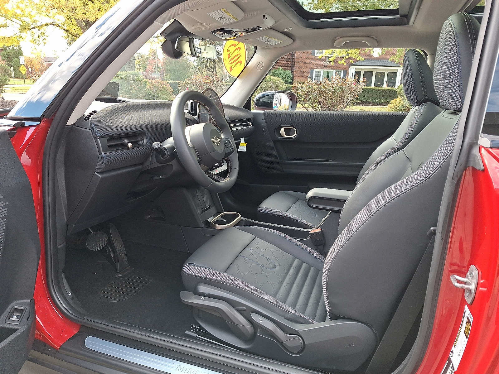 Used 2025 MINI Cooper S FWD image 13