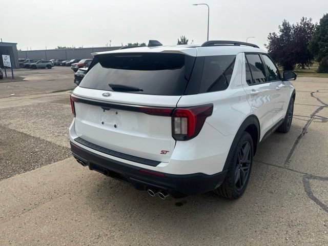 Used 2025 Ford Explorer ST AWD/4WD image 12